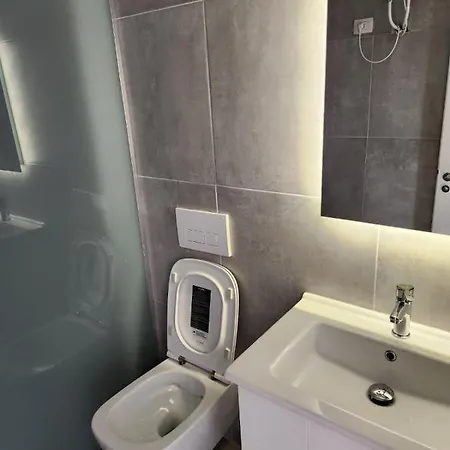 Rana E Hedhun Vacation 8 * Shëngjin