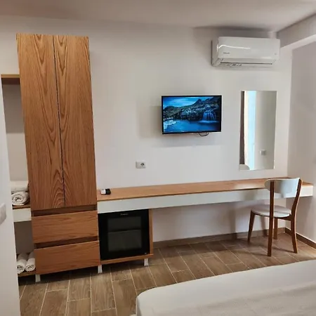 Rana E Hedhun Vacation 8 * Shengjin