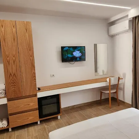 Rana E Hedhun Vacation 8 Hotel Shengjin (Lezhe)