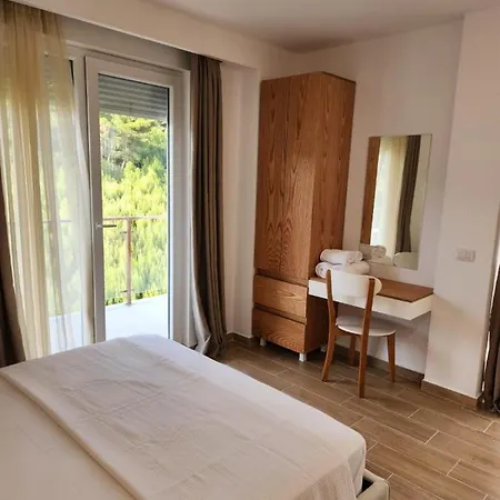 فندق Rana E Hedhun Vacation 8 Shëngjin