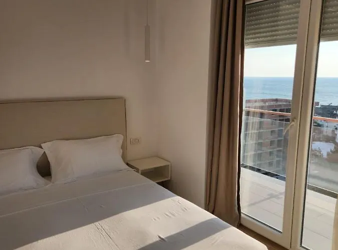 فندق Rana E Hedhun Vacation 8 Shëngjin